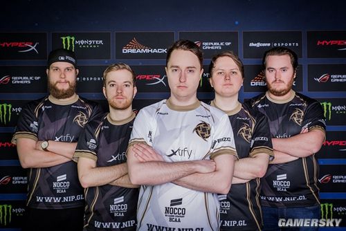 Hang ：我们刚开始互相适应，今天我们有点分心，纪律也不是很好